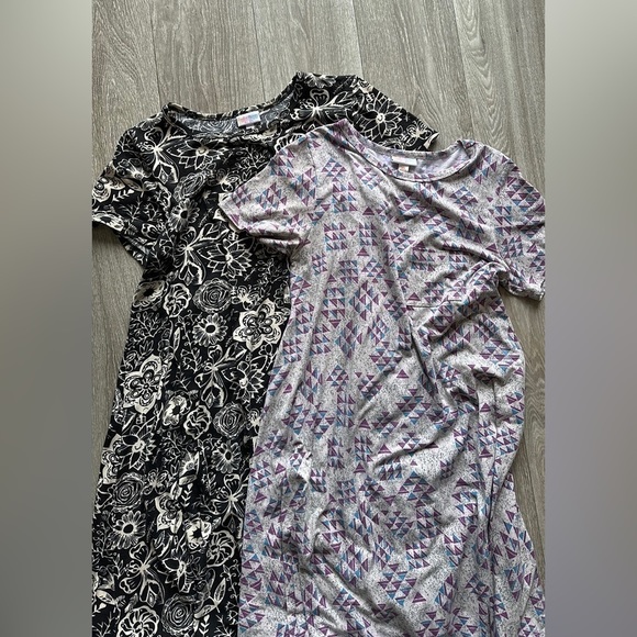 LULAROE Carly Dress Bundle of Two dresses Size Extra Small XS - Picture 16 of 16